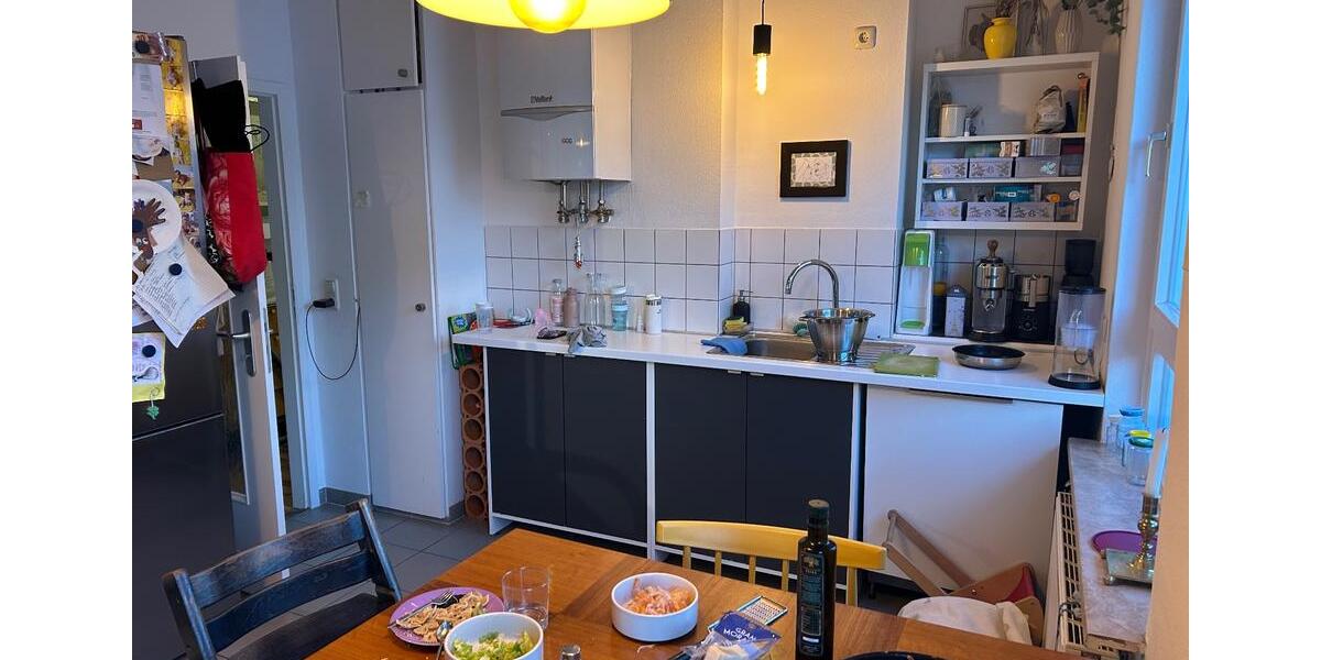 Etagenwohnung Frankfurt am Main Ginnheim - 3 Zimmer, 75 m&sup2;, 1.000&euro; | Angebot:25877425