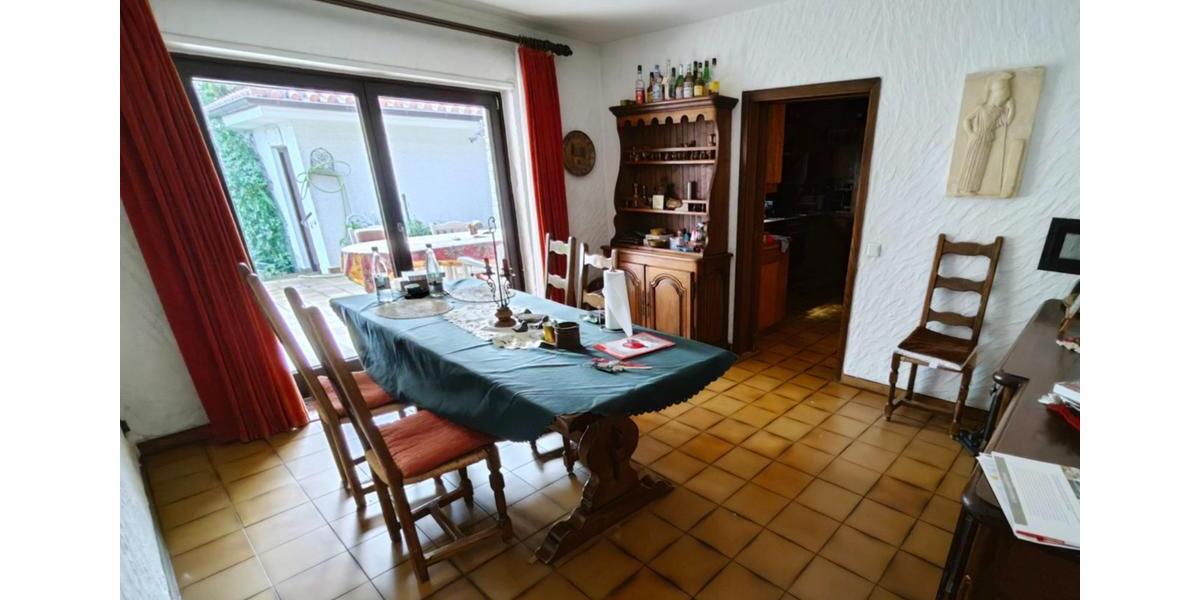Einfamilienhaus Bad Nauheim - 10 Zimmer, 225 m&sup2;, 1.250.000&euro; | Angebot:21166315