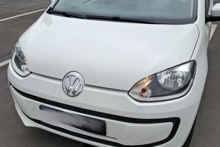 VW UP 42.500 km 5.800 &euro; Aschaffenburg 63701