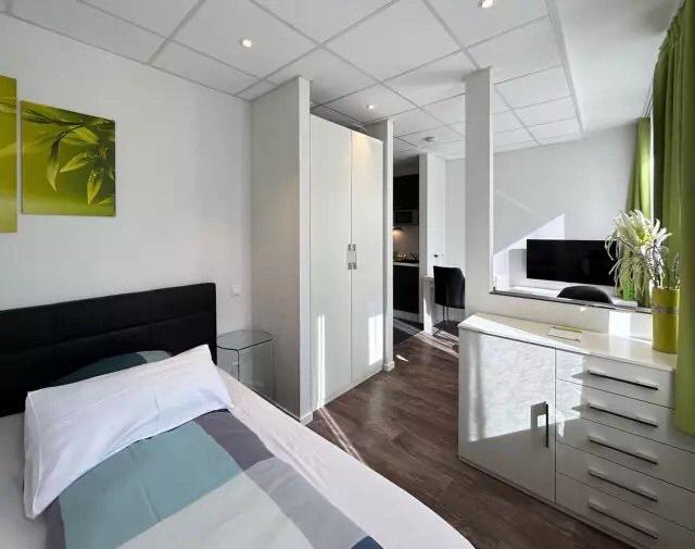 Erdgeschoßwohnung Frankfurt am Main Niederrad - 1 Zimmer, 22 m&sup2;, 500&euro; | Angebot:26004071