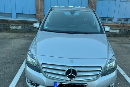 Mercedes-Benz b180 199.600 km 9.000 &euro; Heusenstamm 63150