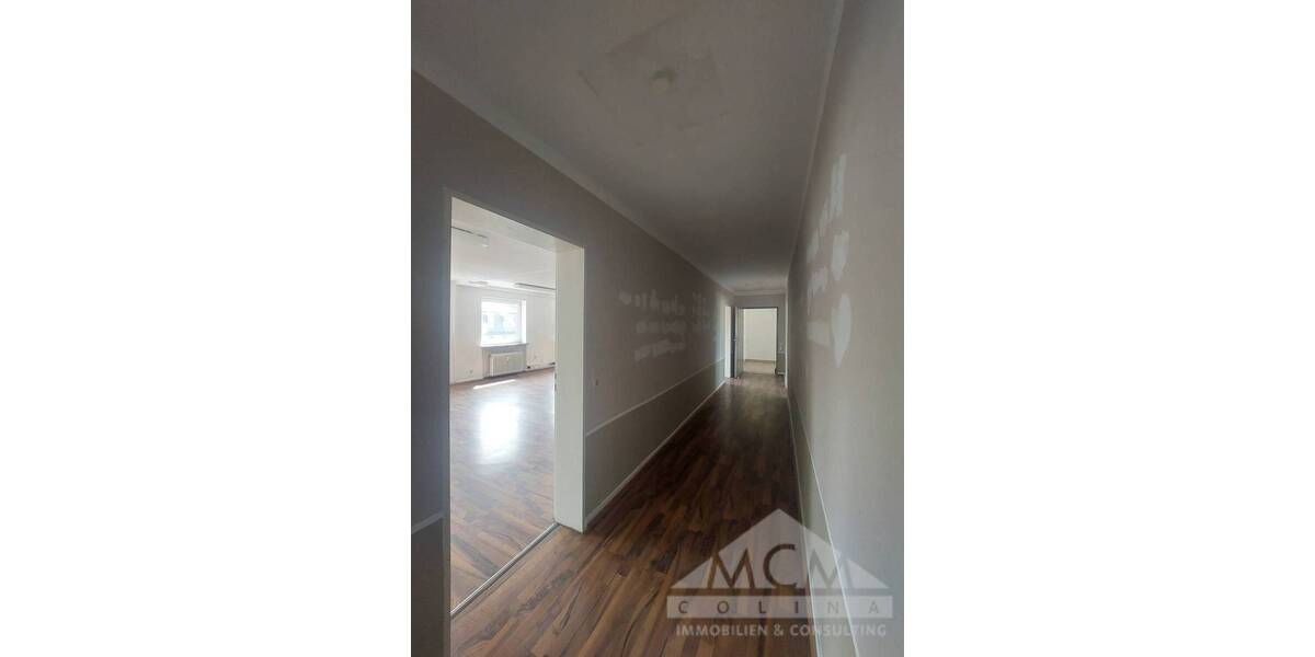 Gewerbeobjekt Frankfurt am Main Ostend - 5 Zimmer, 200 m&sup2;, 2.100&euro; | Angebot:25704447