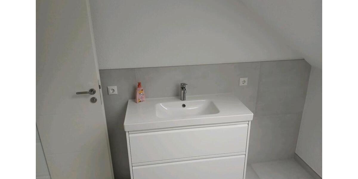 Dachgeschoßwohnung Büdingen - 2 Zimmer, 60 m&sup2;, 600&euro; | Angebot:24319230