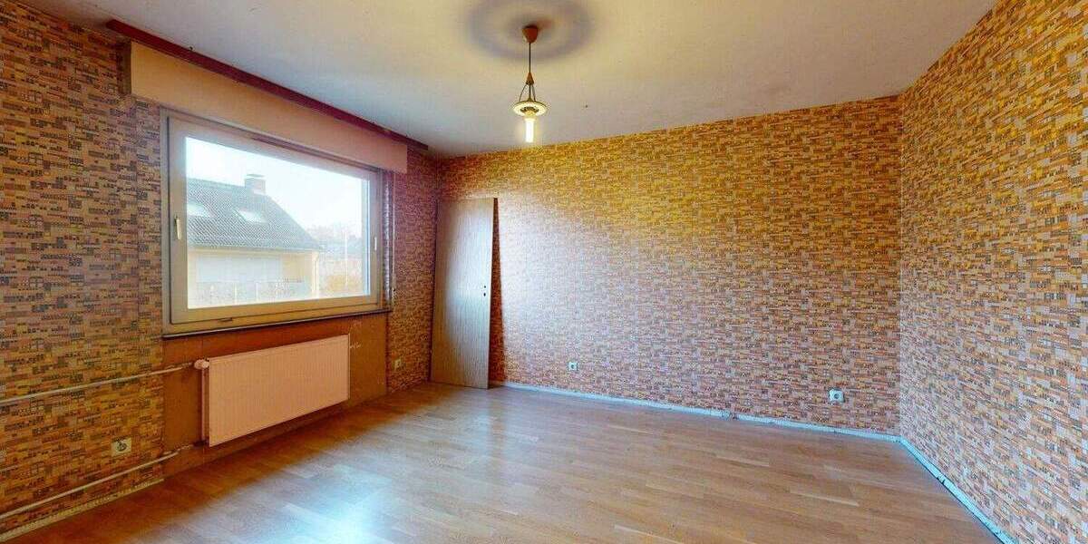 Reihenmittelhaus Frankfurt am Main Eckenheim - 6 Zimmer, 137 m&sup2;, 620.000&euro; | Angebot:25663775