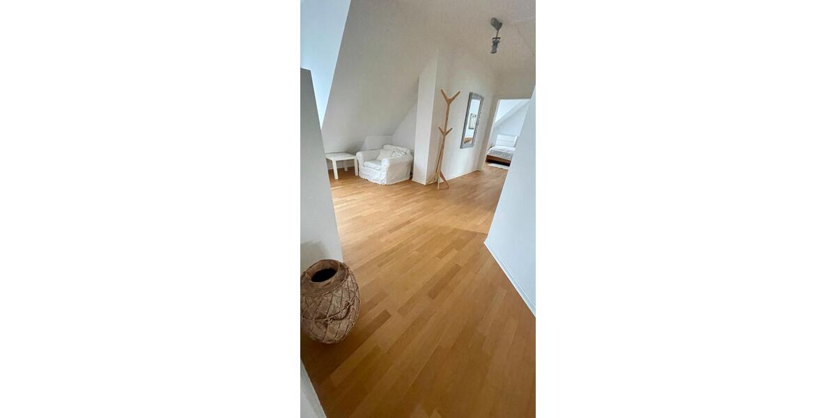 Dachgeschoßwohnung Langen (Hessen) - 3 Zimmer, 110 m&sup2;, 1.490&euro; | Angebot:25918763