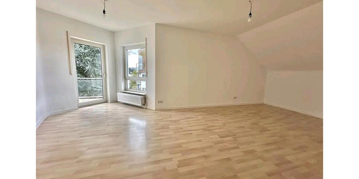 Dachgeschoßwohnung Langenselbold - 2 Zimmer, 84 m&sup2;, 195.000&euro; | Angebot:25221642