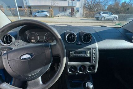 Ford Fiesta 154.000 km 1.500 &euro; Langen 63225