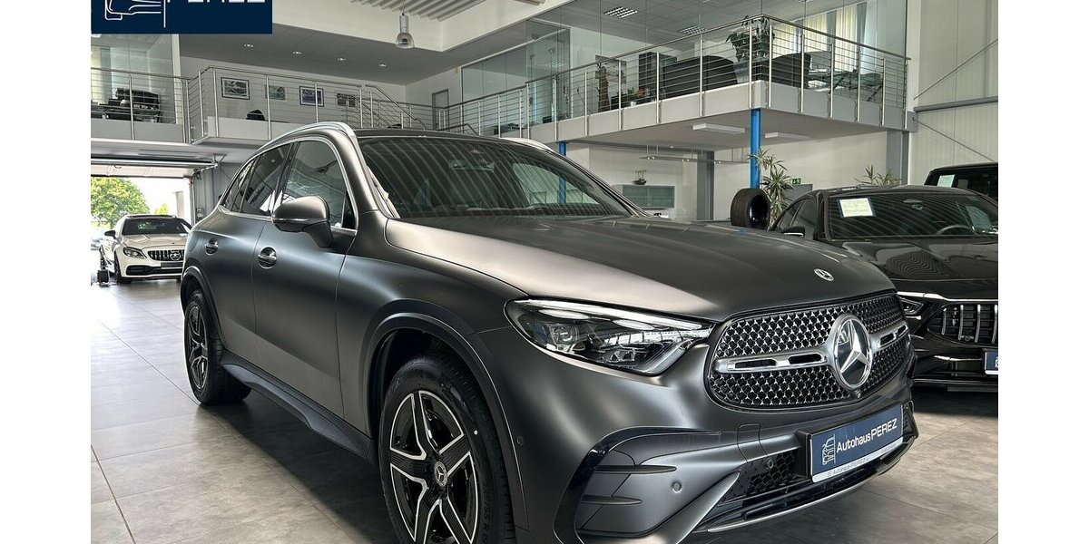 Mercedes-Benz GLC 300 d 4M AMG PREMIUM+ MAGNO- AIRMATIC- PANO! 14.270 km 62.779 &euro; Groß-Umstadt 64823