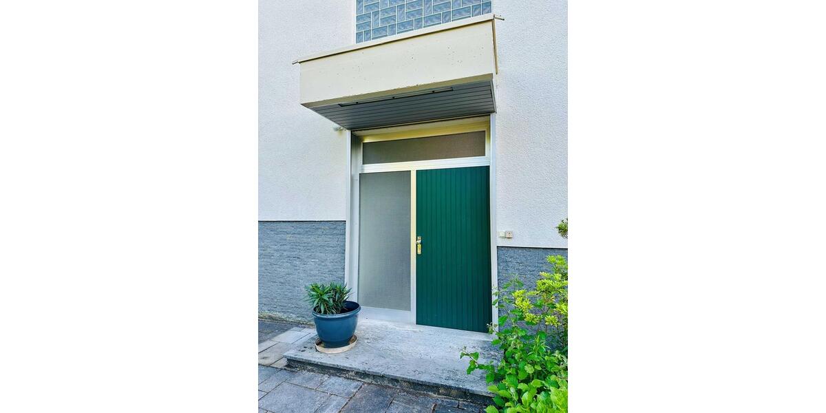 Doppelhaushälfte Bad Homburg vor der Höhe Gonzenheim - 3.5 Zimmer, 150 m&sup2;, 2.600&euro; | Angebot:26144498