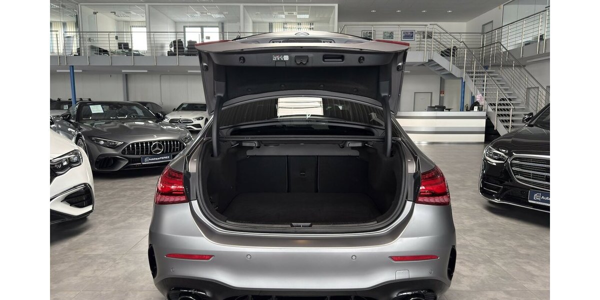 Mercedes-Benz A 35 AMG 4M Limousine AERODYNAMIC-FAHRASSIST-360 21.415 km 49.889 &euro; Groß-Umstadt 64823