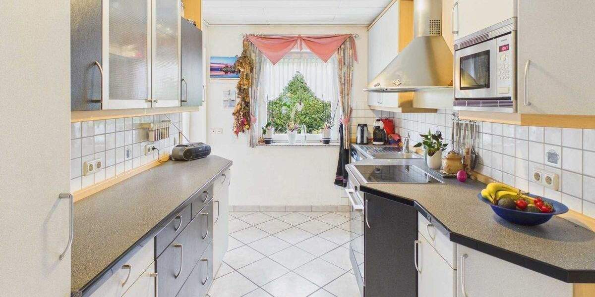 Einfamilienhaus Geiselbach - 7 Zimmer, 202 m&sup2;, 468.000&euro; | Angebot:25747646