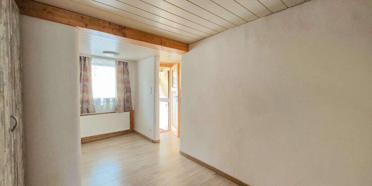 Einfamilienhaus Offenbach Bürgel - 8 Zimmer, 173 m&sup2;, 495.000&euro; | Angebot:25703492