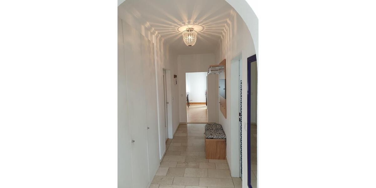 Etagenwohnung Bad Homburg vor der Höhe Gonzenheim - 3 Zimmer, 90 m&sup2;, 1.270&euro; | Angebot:26024710