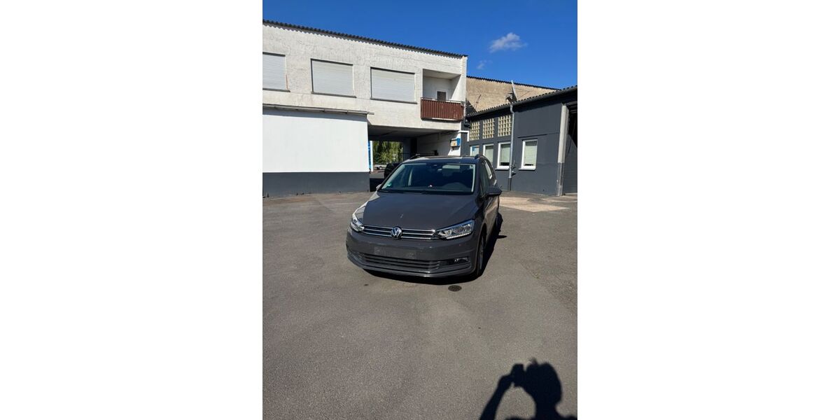 VW Touran 152.000 km 19.999 &euro; Aschaffenburg 63743