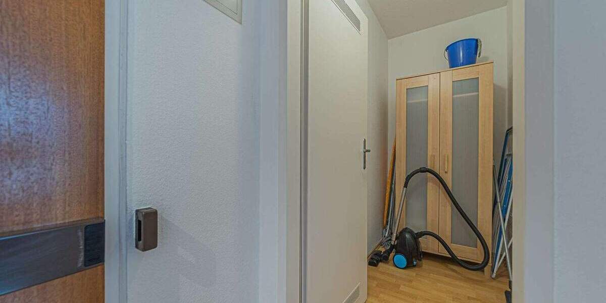 Etagenwohnung Frankfurt am Main Westend-Süd - 2 Zimmer, 66 m&sup2;, 2.595&euro; | Angebot:25661903