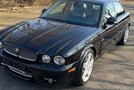 Jaguar XJ8 139.000 km 28.500 &euro; Münster 64839