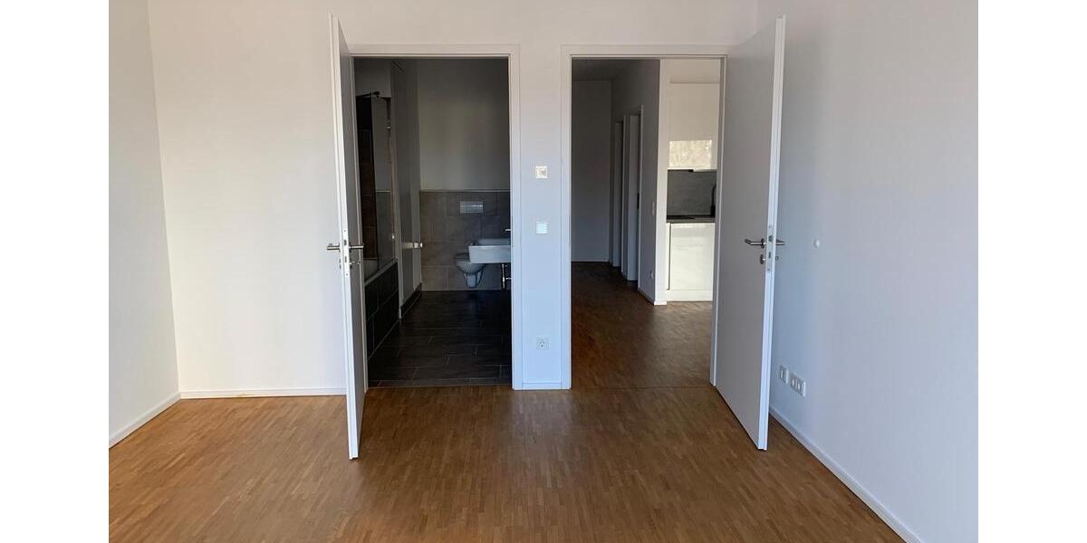 Terrassenwohnung Frankfurt am Main Ostend - 2 Zimmer, 83 m&sup2;, 1.791&euro; | Angebot:25887659