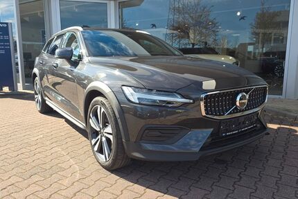 Volvo V60 Cross Country 19.500 km 39.490 &euro; Dietzenbach 63128