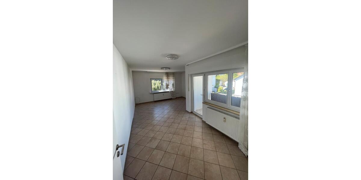 Etagenwohnung Nidderau - 3 Zimmer, 96 m&sup2;, 1.500&euro; | Angebot:26289185
