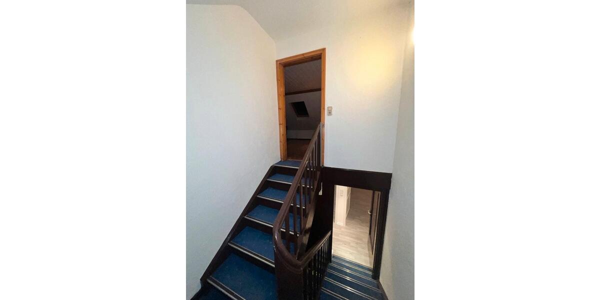 Etagenwohnung Karben - 4 Zimmer, 150 m&sup2;, 1.500&euro; | Angebot:25343839