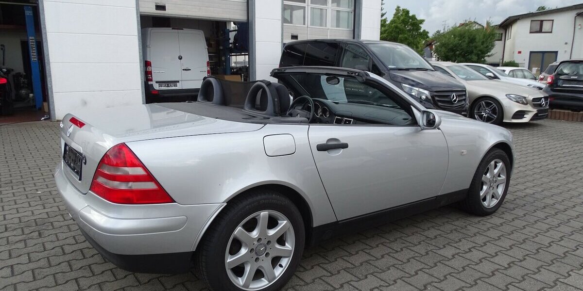 Mercedes-Benz SLK 230 sehr guter Zustand Automatik, Klima, Navig 96.902 km 7.900 &euro; Rodgau 63110