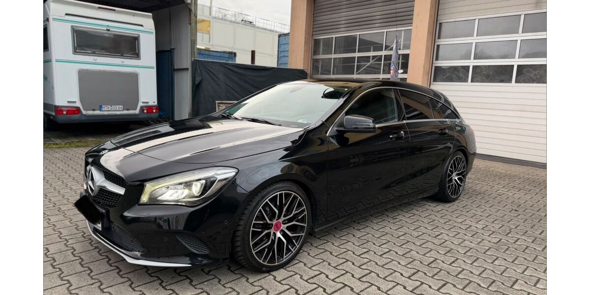 Mercedes-Benz CLA Shooting Brake 166.000 km 14.990 &euro; Frankfurt am Main 65933