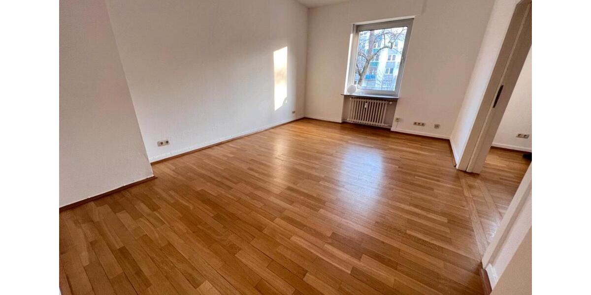 Etagenwohnung Frankfurt am Main Ostend - 20 Zimmer, 80 m&sup2;, 900&euro; | Angebot:26362136
