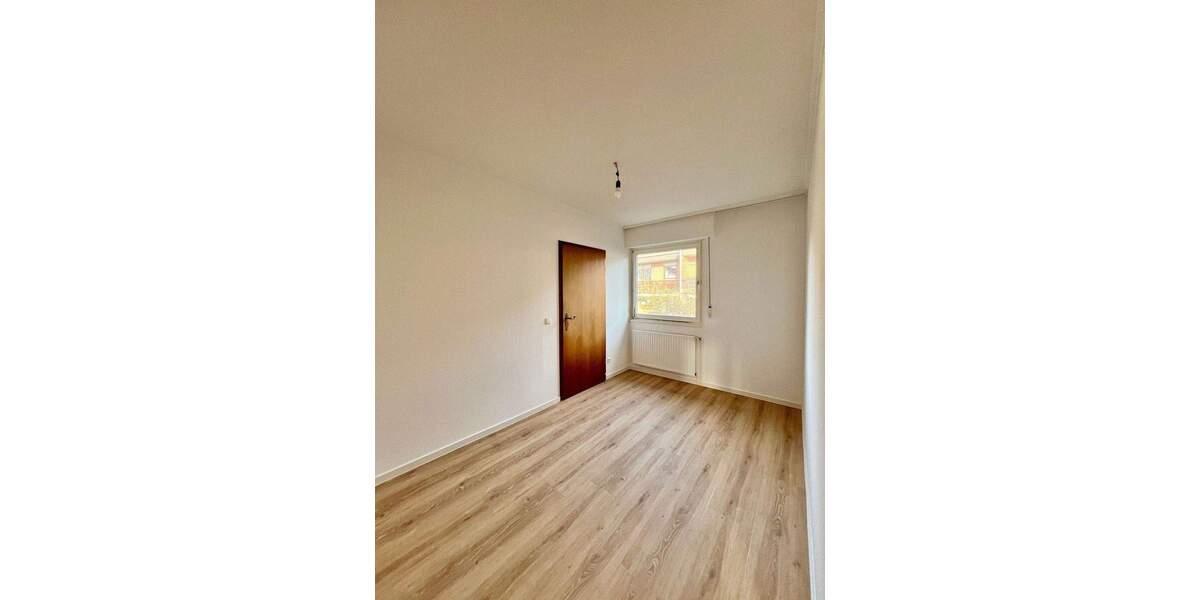 Einfamilienhaus Dieburg - 6 Zimmer, 176 m&sup2;, 1.950&euro; | Angebot:25740760
