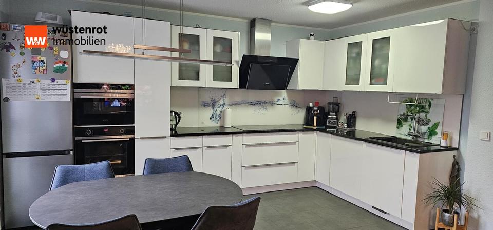 Etagenwohnung Steinbach (Taunus) - 4 Zimmer, 108 m&sup2;, 1.700&euro; | Angebot:25879612