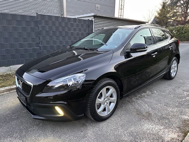 Volvo V40 Cross Country 114.900 km 11.900 &euro; Bad Homburg 61352