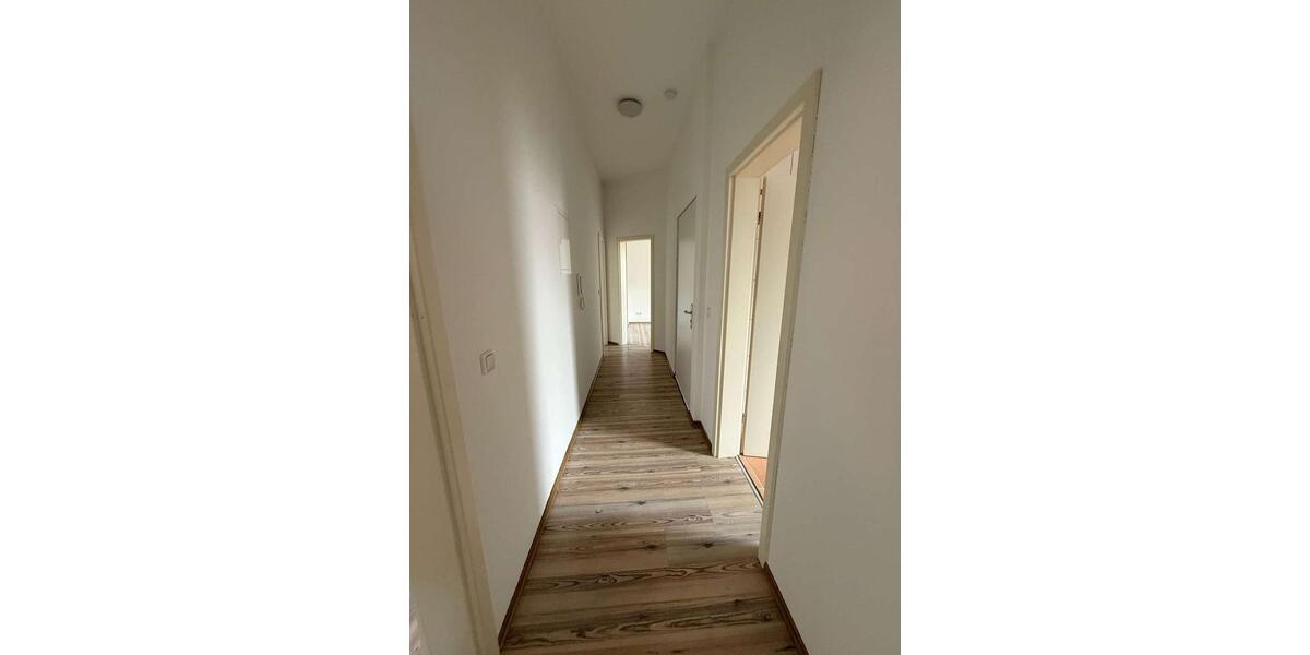 Etagenwohnung Offenbach am Main Bürgel - 4 Zimmer, 100 m&sup2;, 1.200&euro; | Angebot:24980378