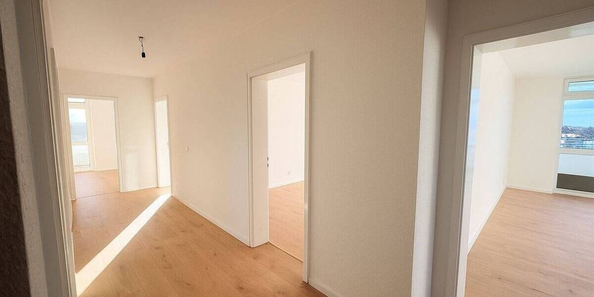 Etagenwohnung Frankfurt am Main Preungesheim - 4 Zimmer, 132 m&sup2;, 1.824&euro; | Angebot:25690822