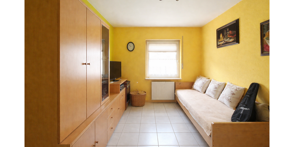 Bad Vilbel: Gepflegtes Stadthaus mit viel Platz! - Einfamilienhaus Bad Vilbel | Angebot:26421517