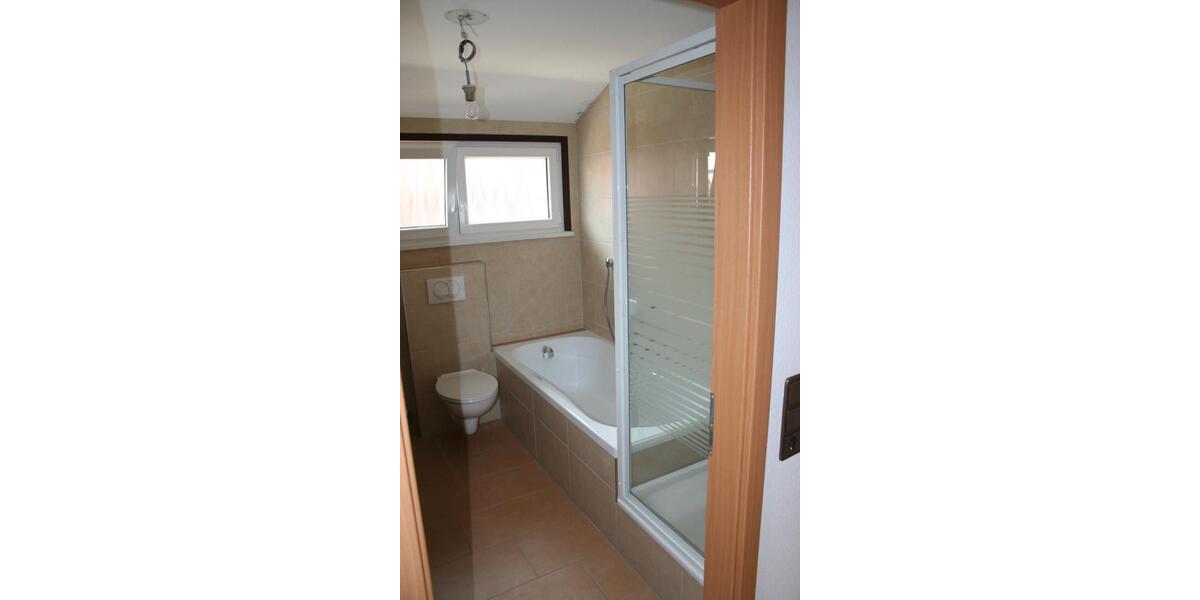 Dachgeschoßwohnung Dreieich - 2 Zimmer, 80 m&sup2;, 1.050&euro; | Angebot:25968053