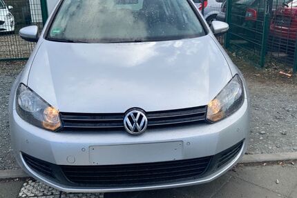 VW Golf 238.391 km 2.999 &euro; Frankfurt am Main 60486