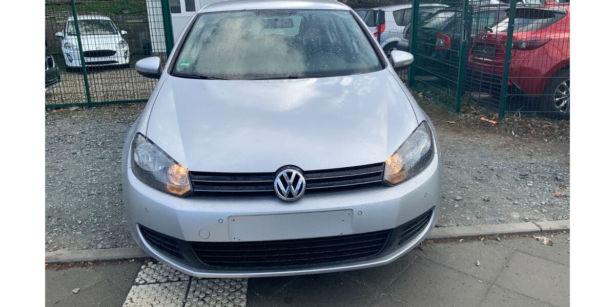 VW Golf 238.391 km 2.999 &euro; Frankfurt am Main 60486