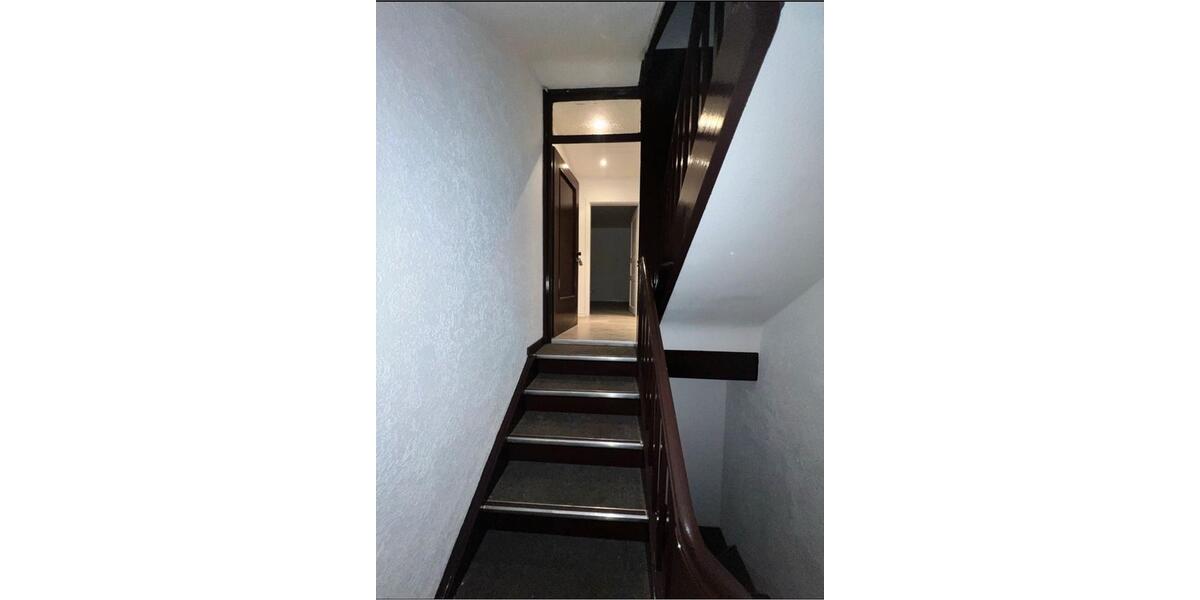 Etagenwohnung Karben - 4 Zimmer, 150 m&sup2;, 1.500&euro; | Angebot:25343839