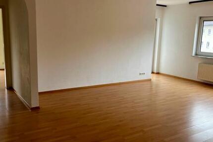 Wohnung Langenselbold - 3 Zimmer, 95 m&sup2;, 1.100&euro; | Angebot:27600401