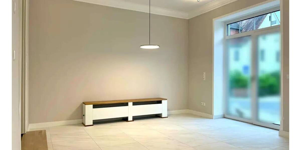Etagenwohnung Friedrichsdorf Dillingen - 4 Zimmer, 111 m&sup2;, 1.750&euro; | Angebot:26627087