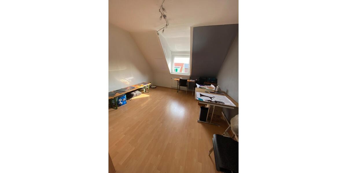 Mehrfamilienhaus, Wohnhaus Frankfurt am Main Bergen-Enkheim - 10 Zimmer, 210 m&sup2;, 740.000&euro; | Angebot:26201115