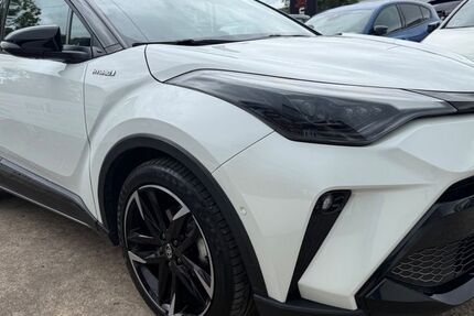 Toyota C-HR 33.000 km 22.990 &euro; Mainaschaff 63814