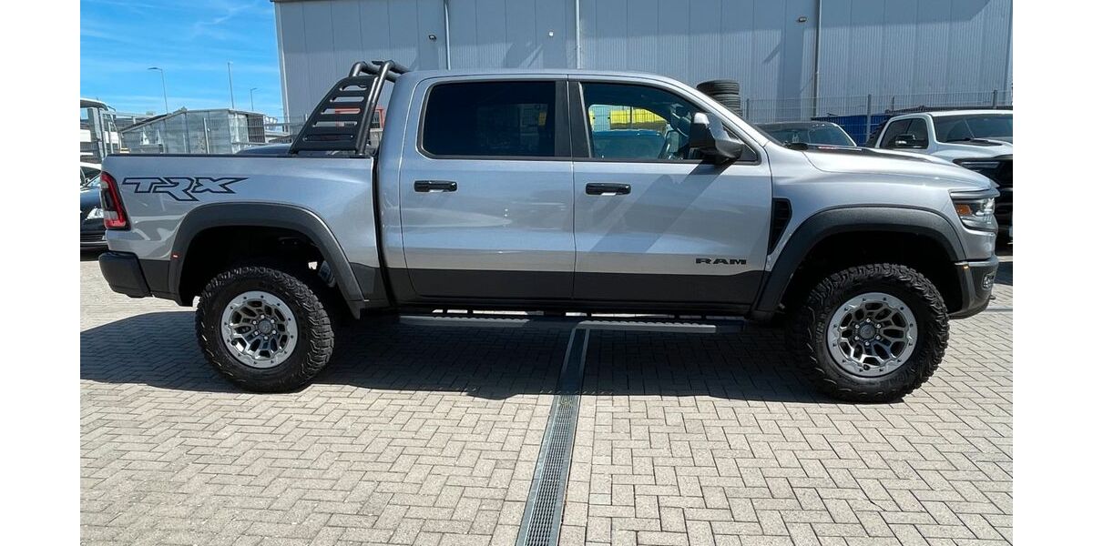 Dodge RAM 7.828 km 124.938 &euro; Erlensee 63526