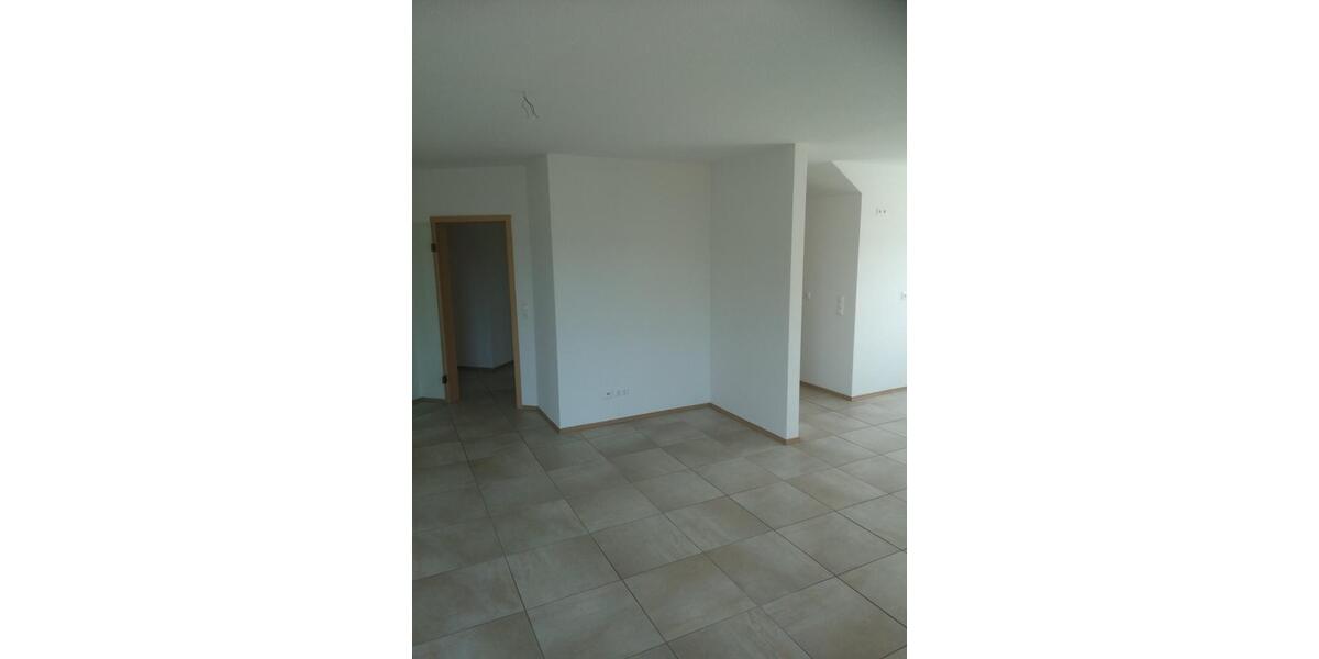 Etagenwohnung Großostheim - 4 Zimmer, 120 m&sup2;, 1.200&euro; | Angebot:24351821