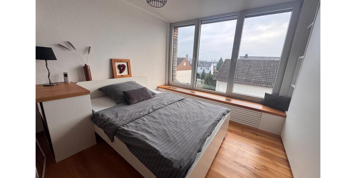 Dachgeschoßwohnung Aschaffenburg Damm - 1 Zimmer, 33 m&sup2;, 820&euro; | Angebot:24361577