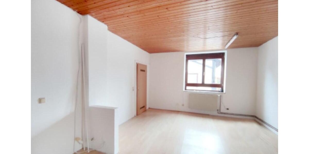 Mehrfamilienhaus, Wohnhaus Hanau Groß-Steinheim - 11 Zimmer, 295 m&sup2;, 2.950&euro; | Angebot:25399286