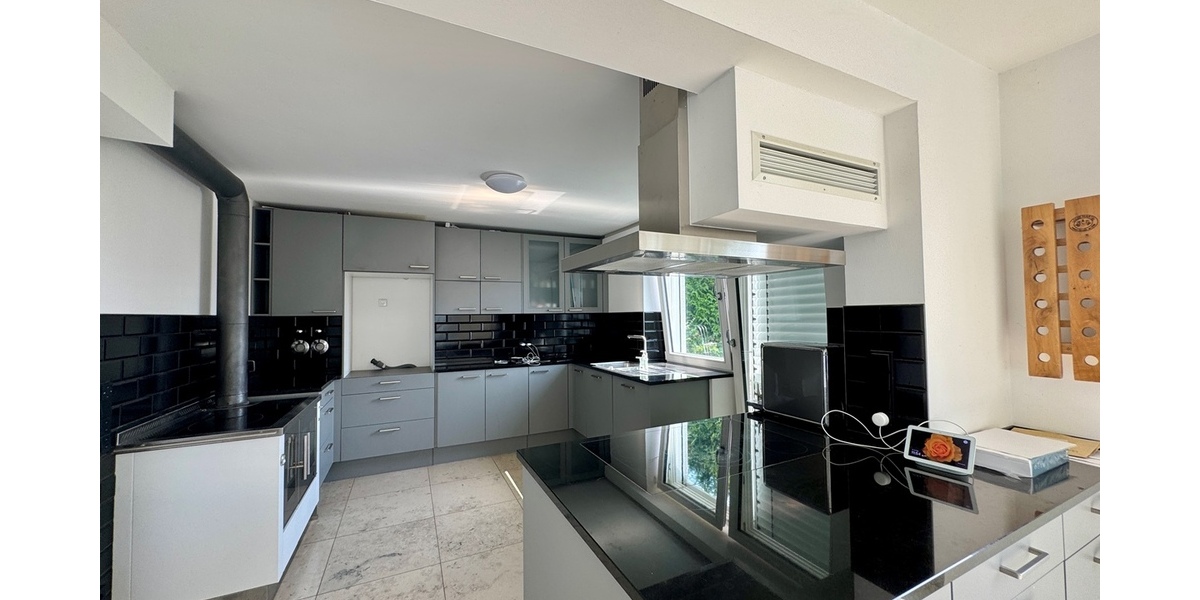 Bad Homburg - Ober-Erlenbach: Exklusives freistehendes Einfamilienhaus in kinderfreundlicher Lage! - Einfamilienhaus Bad Homburg Gonzenheim | Angebot:25972283