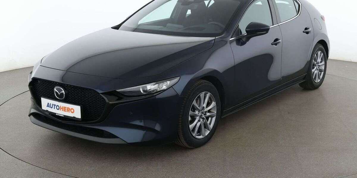 Mazda 3 92.612 km 18.100 &euro; Frankfurt am Main 65936