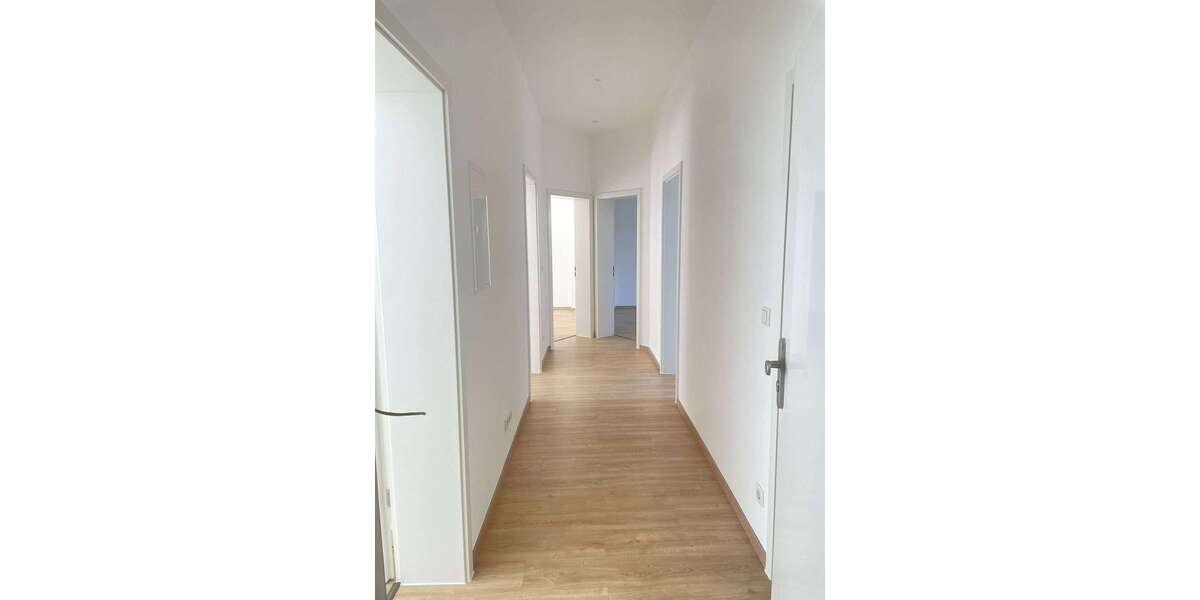 Etagenwohnung Hanau Nordwest - 4 Zimmer, 93 m&sup2;, 985&euro; | Angebot:24746452