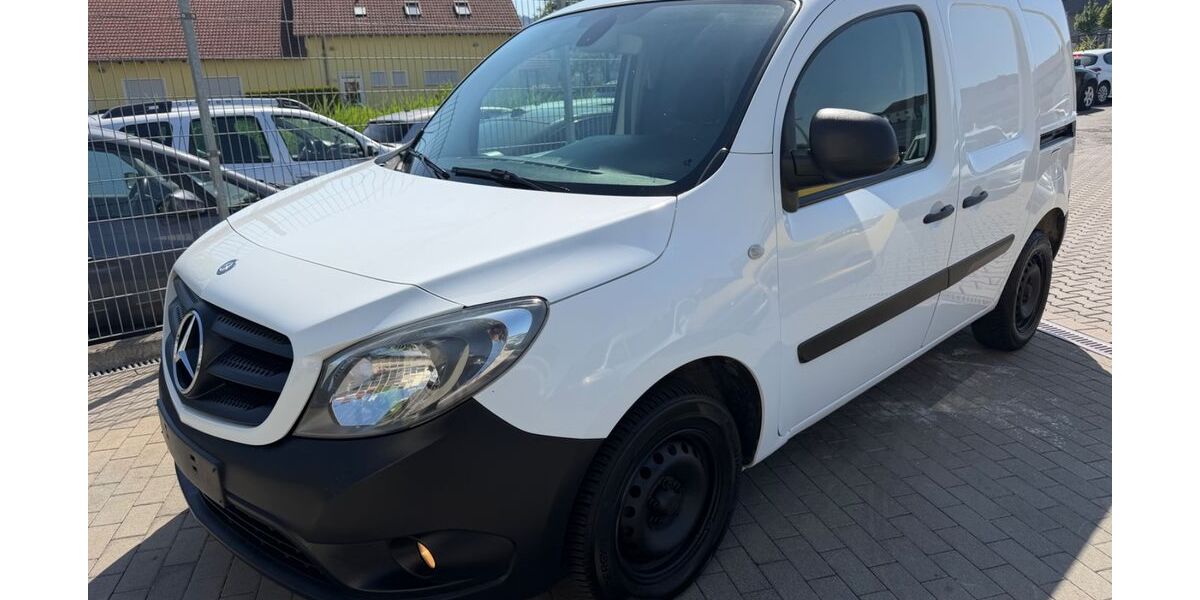 Mercedes-Benz Citan 206.000 km 4.450 &euro; Büdingen 63654