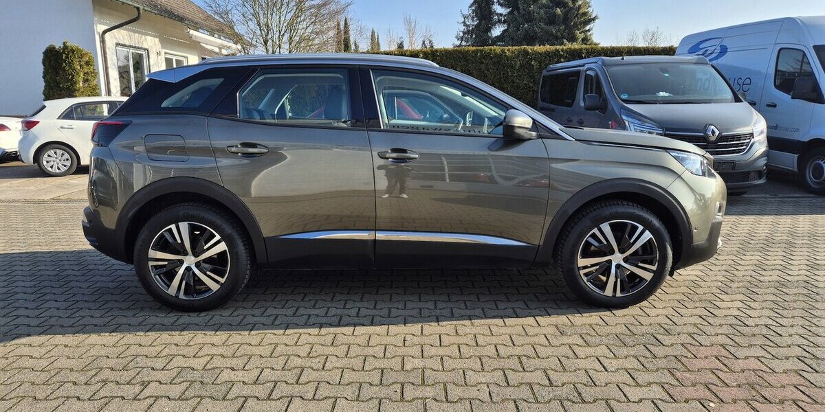 Peugeot 3008 1,2l Allure Navi, Rückfahrkamera, Parktronic 62.852 km 14.990 &euro; Rodgau 63110